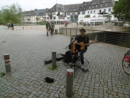 der Wittig live als Straßenmusiker